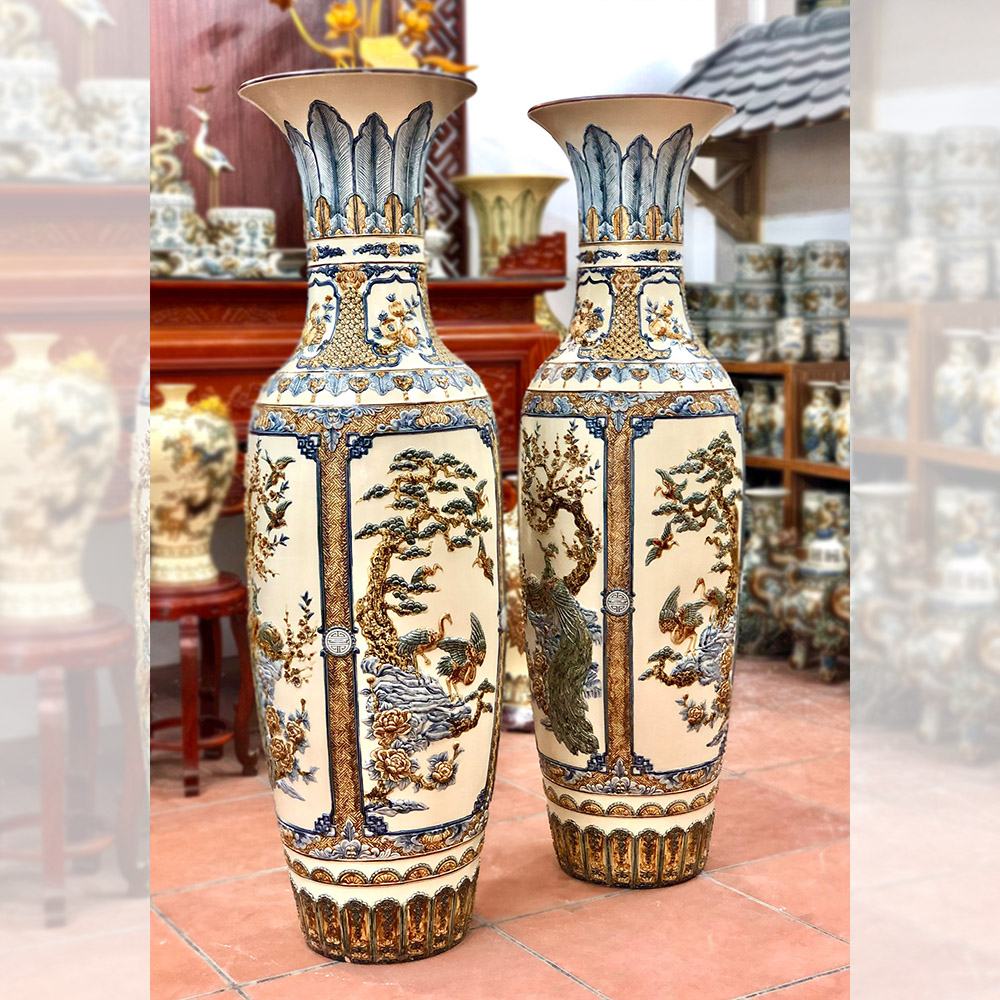 Lộc bình sứ Bát Tràng đắp nổi men trắng tràm cao 1m6 - Gốm Phạm Dũng