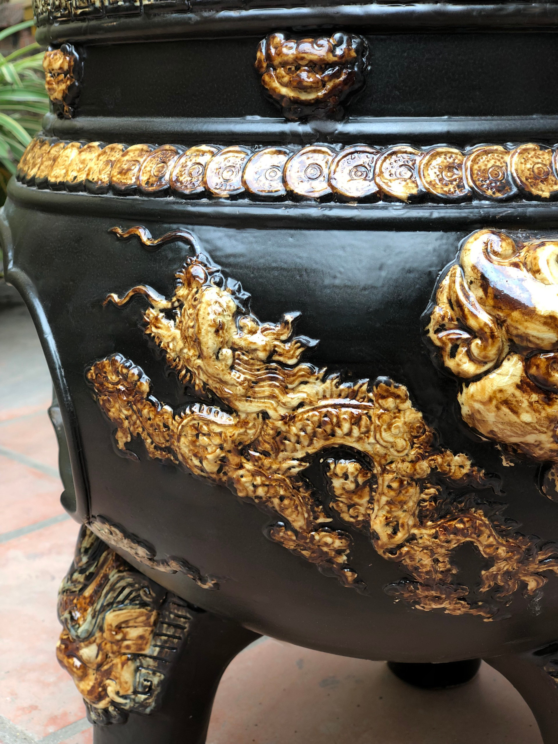 Lư hóa vàng sứ tráng men